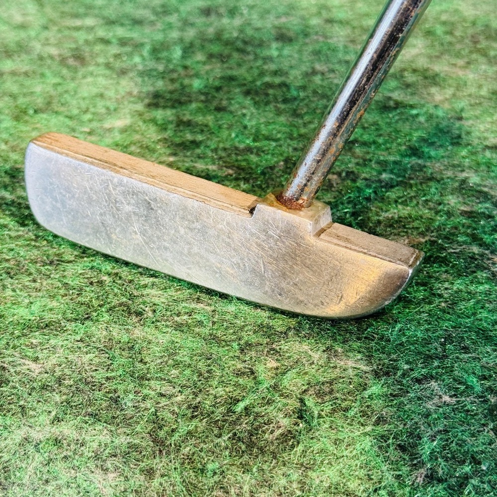 Vintage Tommy Armour Putter Mens RH Lamkin Grip Steel Shaft Silver USA